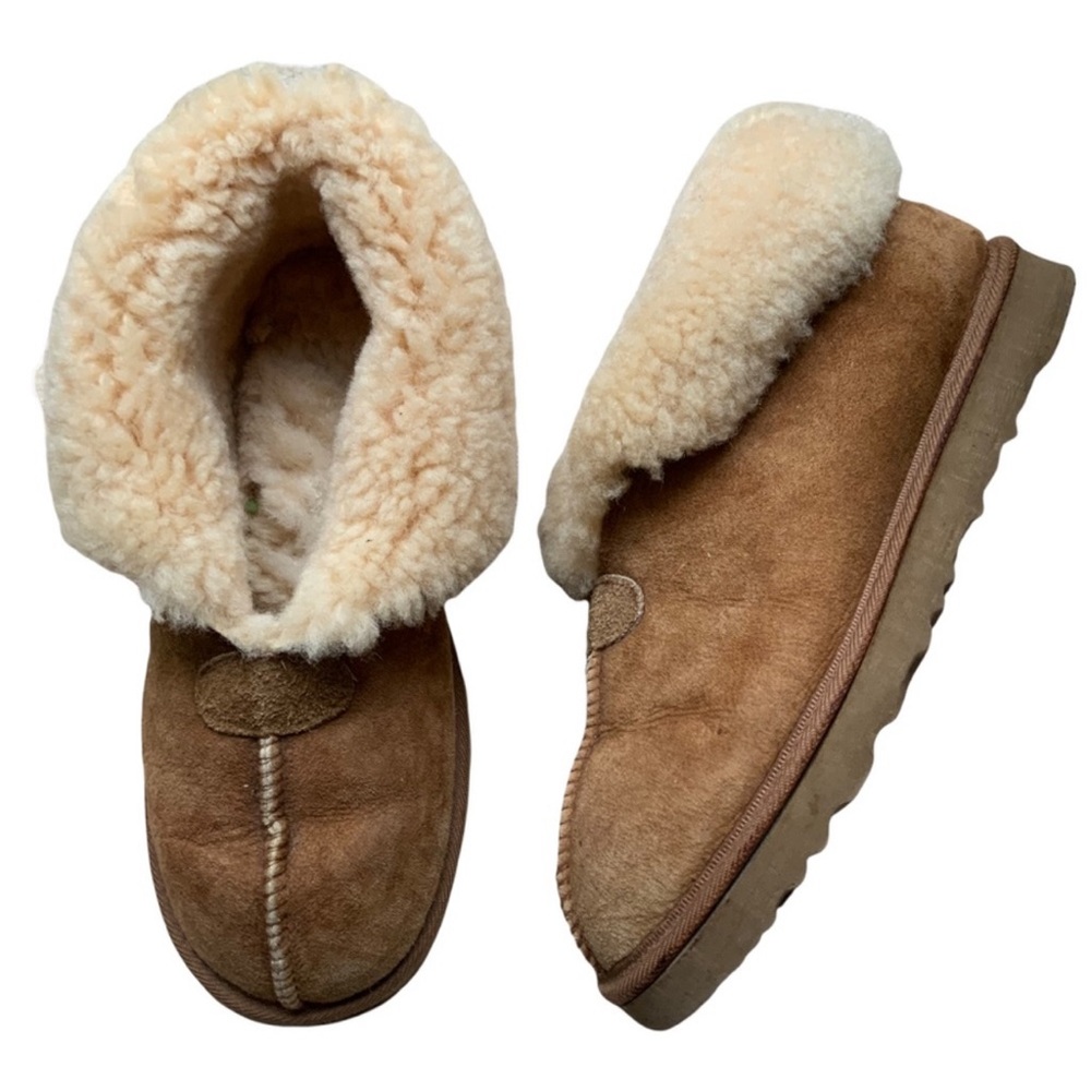UGG chestnut Mate Revival Boots Size 8
